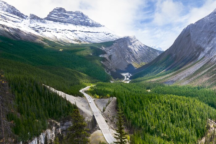 Follow the scenic Icefields Parkway from Jasper to arrive at pristine Lake Louise
