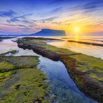 Enjoy a sunset over Seongsan Ilchulbong, Jeju island