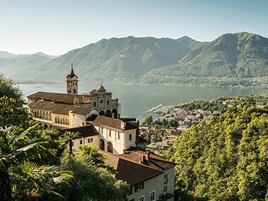 Locarno walking tour and panoramic boat ride