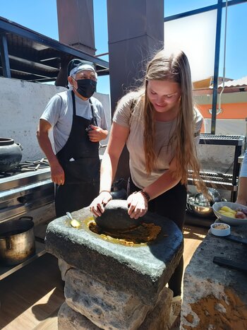 Private Walking Traditional Arequipa Food & Santa Catalina Monastery