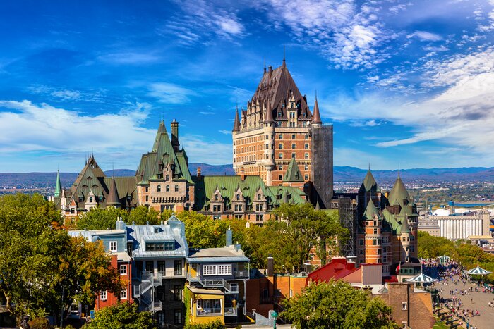 Explore Québec city's highlights and see sights such as Château Frontenac