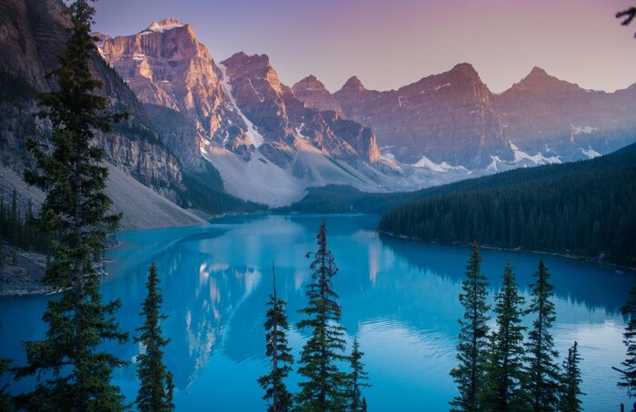 Moraine Lake and Lake Louise Half Day Tour