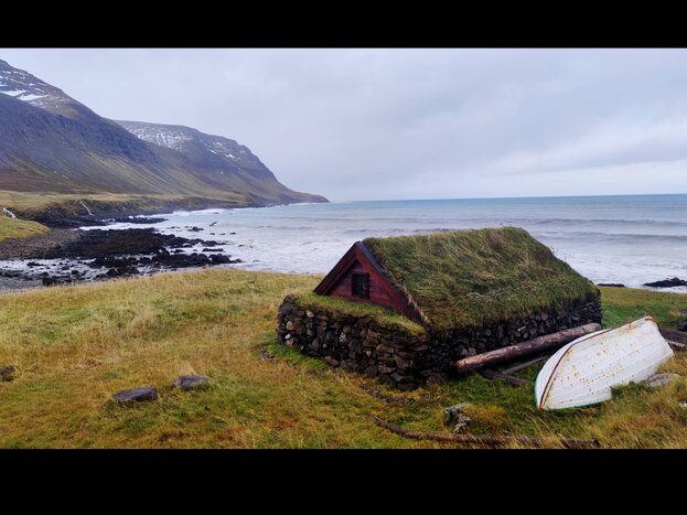 Ársól Viking Hovel replica