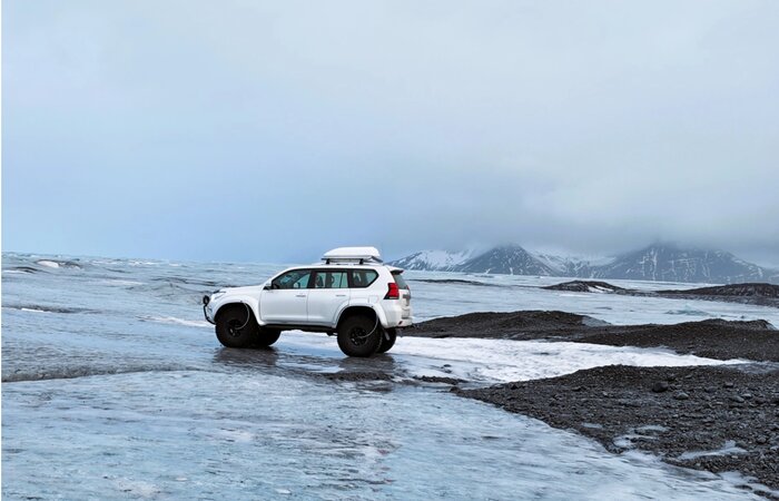 Breiðamerkurjökull Ice Cave Small Group Adventure