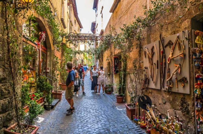 Private Bomarzo & Orvieto Day Trip from Rome