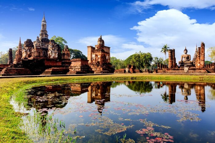 Cycle Among the Ruins of Sukhothai & Kamphaeng Phet