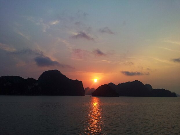 Halong Bay Exploration on Cruise 