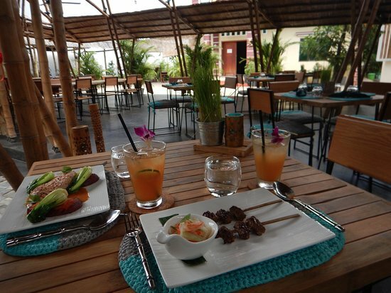 Dinner at Spoon Cafe & Restaurant