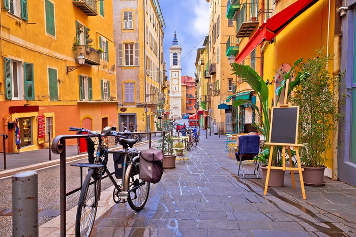 E-bike tour, picnic & wine tasting