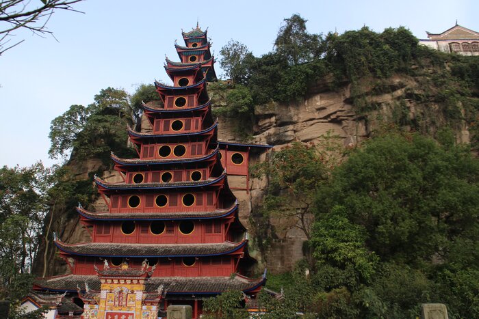 Shore excursion to Shibaozhai/Option of visiting Fengdu Ghost City (RMB295/p.p).