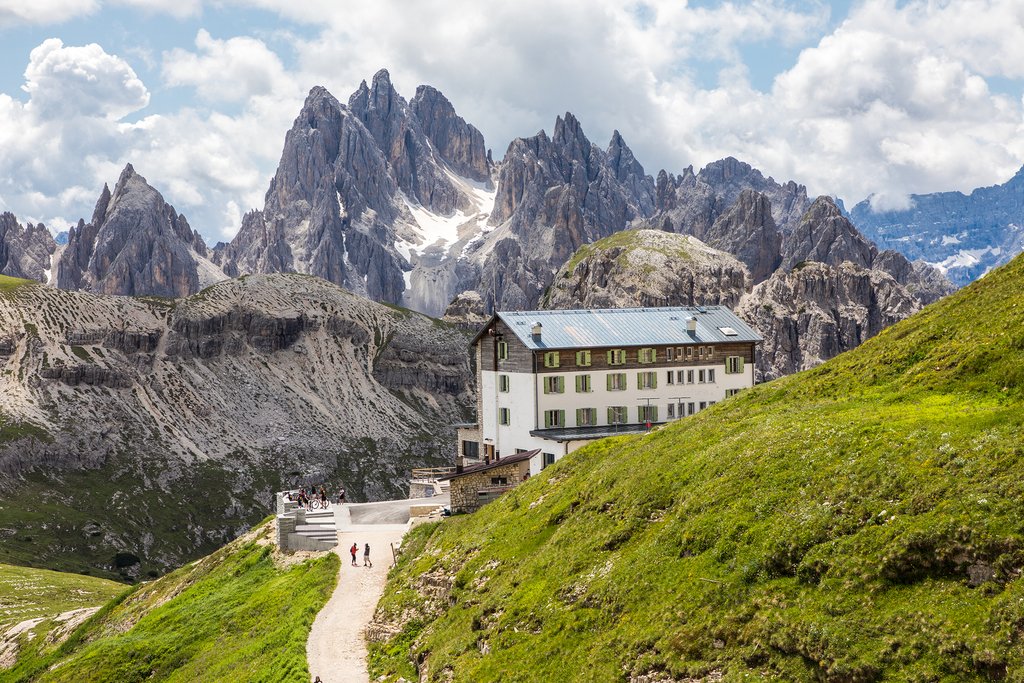 Hiking in the dolomites in clearance september