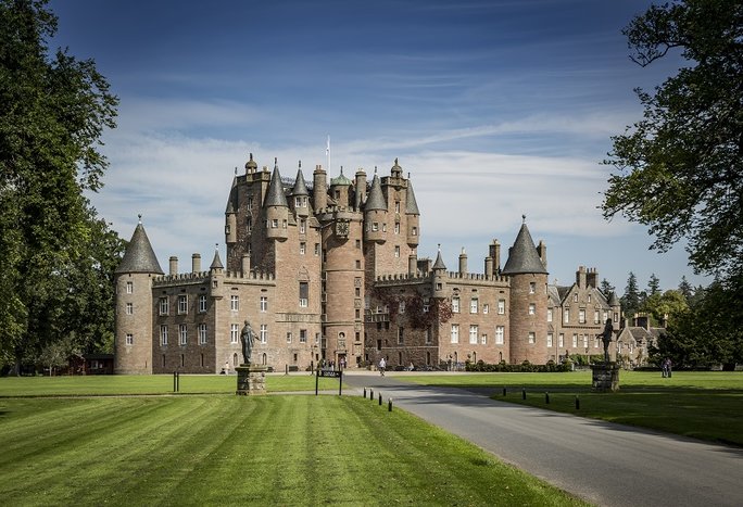 Gardens & Grounds Admission tickets & Tour at Glamis castle 