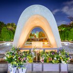  Visit the Cenotaph Memorial at Hiroshima's Peace Memorial Park