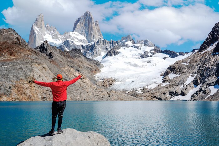 Enjoy the vistas of Monte Fitz Roy and Laguna de los Tres in Argentine Patagonia