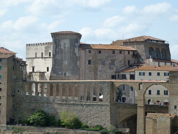  Pitigliano and Sovana