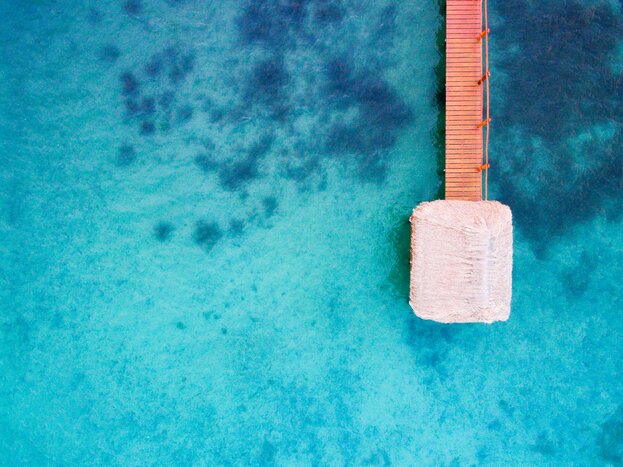 Experience the many shades of blue in Bacalar's lagoon