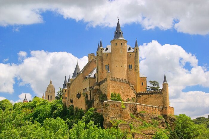 Segovia Highlights Day Excursion: a Fairy Tale Getaway