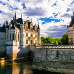 The majestic Loire Valley château of Chenonceau 