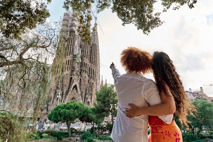 Skip-the-Line La Sagrada Família & Park Güell Visit