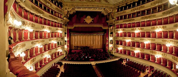 Visit the Theatre La Scala