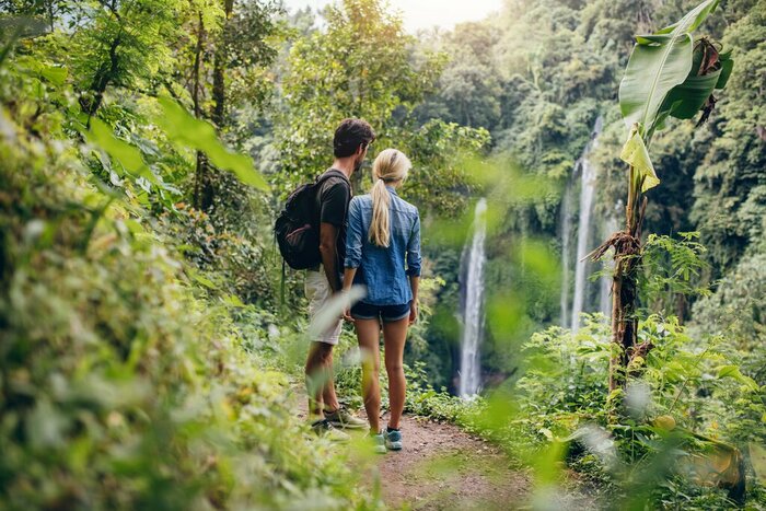 Immerse in nature together in Costa Rica on a honeymoon