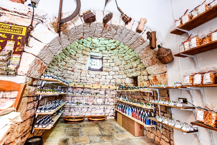 Wine and olive oil tastings in the countryside!