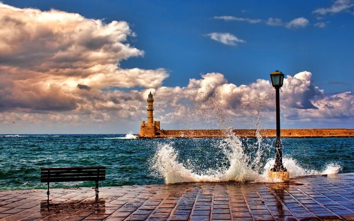 Chania Old Town Private Walking Tour with Food & Wines Tastings