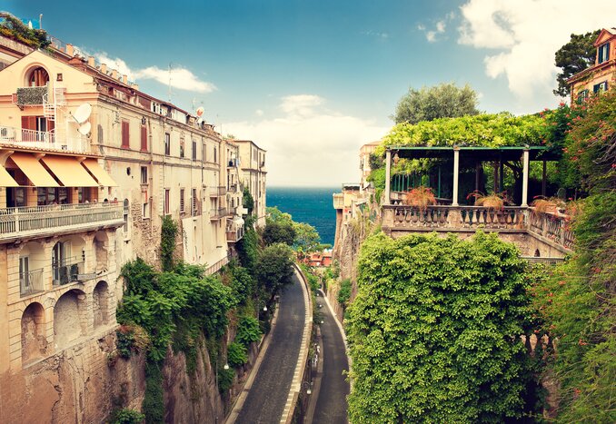 Discover beautiful Sorrento and the Bay of Naples