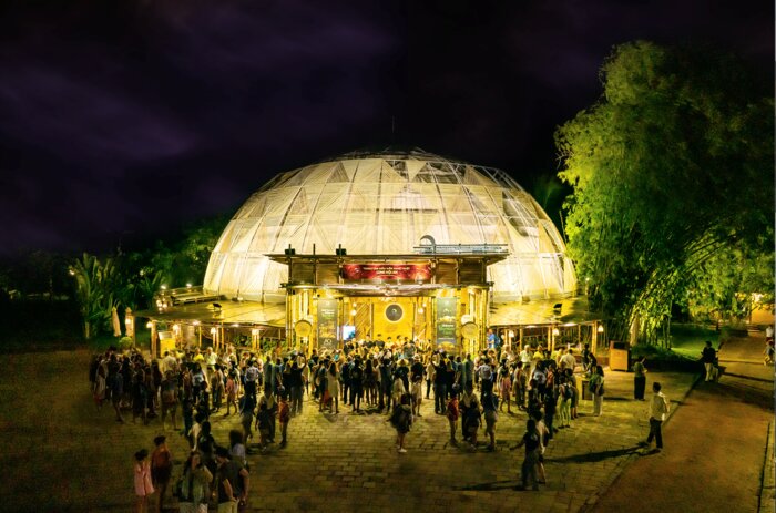 Evening Teh Dar Show  with Fine Dining 