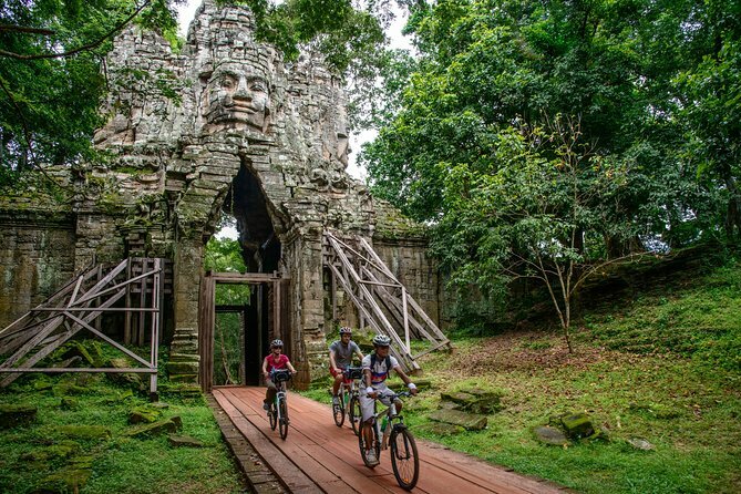 Visit Angkor Wat by Cycling with sunrise ( 25Km) 