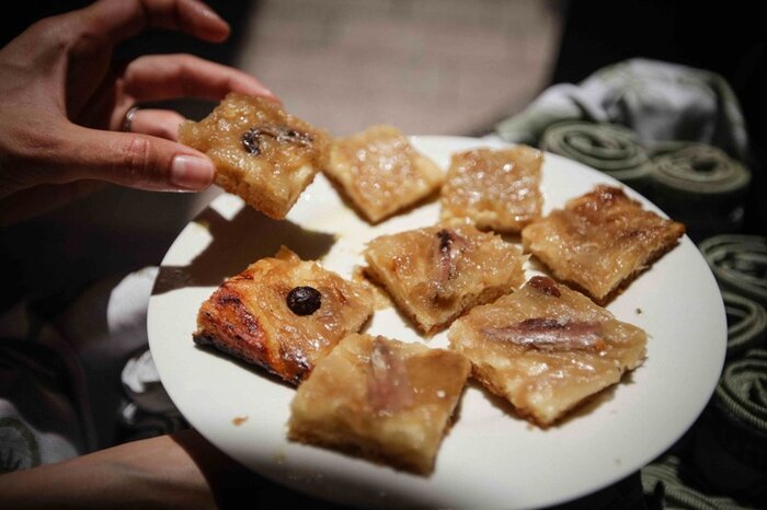 Taste of Old Nice: Market Stroll, Local Bites & Seaside Picnic