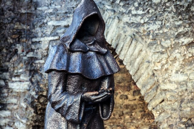 Private Old Town Tour of Tallinn & Hidden Bastion Tunnels