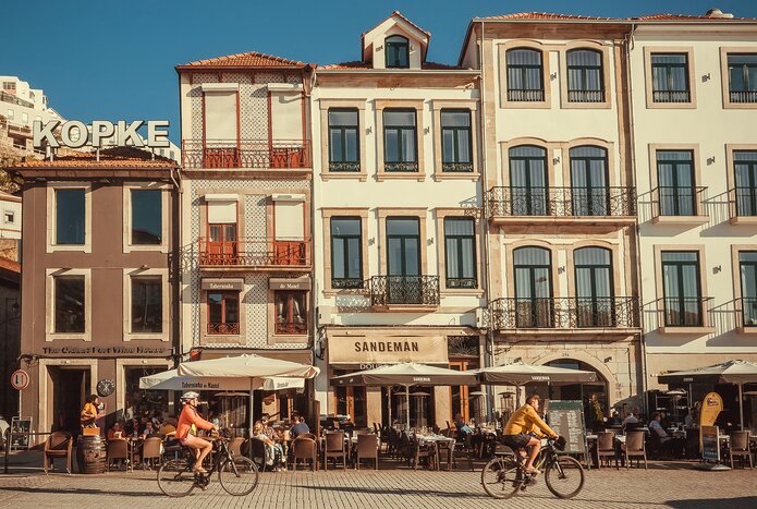 Riverside, Beaches & Gardens by E-Bike