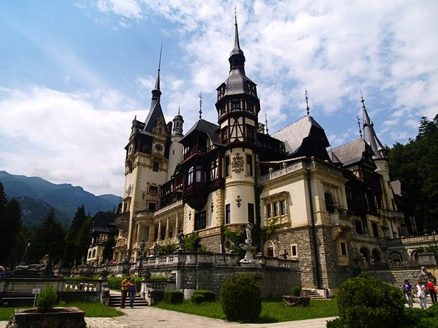 Brasov to Bucharest with Peles Castle Visit