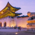 Discover the magic of Seoul's Gyeongbokgung palace on this family-friendly tour