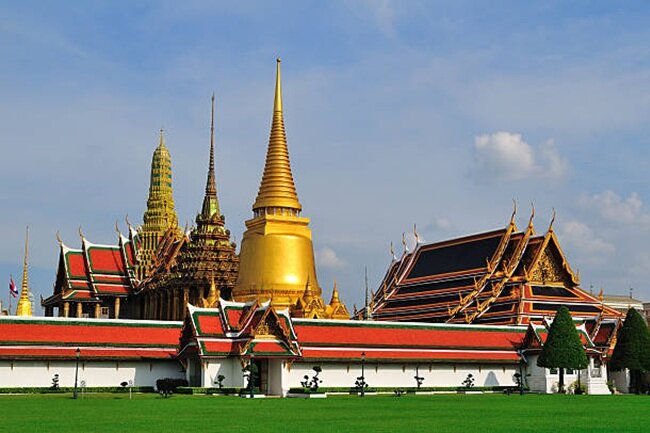 Walking Tour - Grand Palace, Wat Pho & Wat Arun