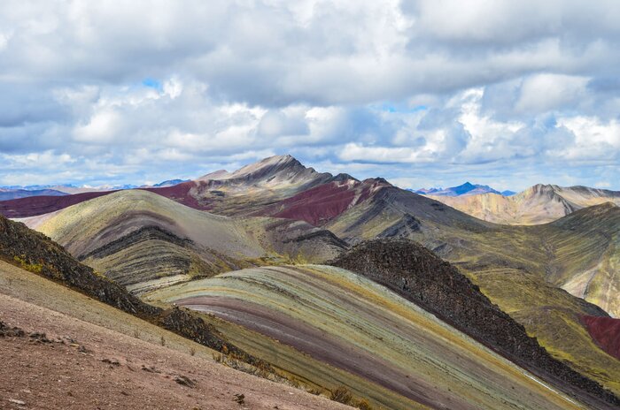 Rainbow mountain Palcoyo and Canyon of Ananiso small group tour