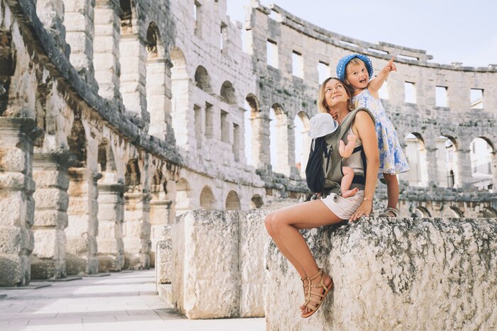 Discover Pula's Roman amphiteater with your family