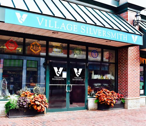 Phnom Penh - Silversmith village -  Battambang