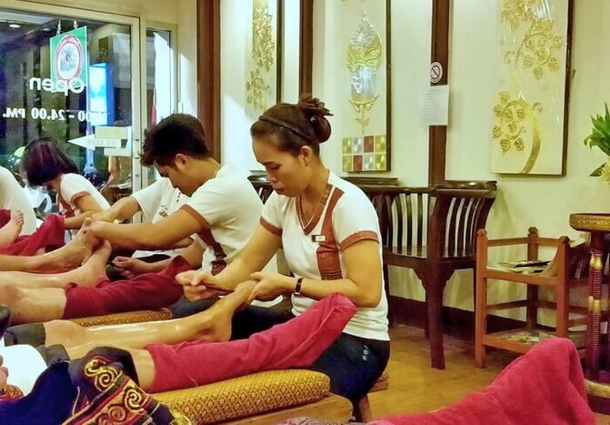 Visit Wat Po & Enjoy Foot Massage