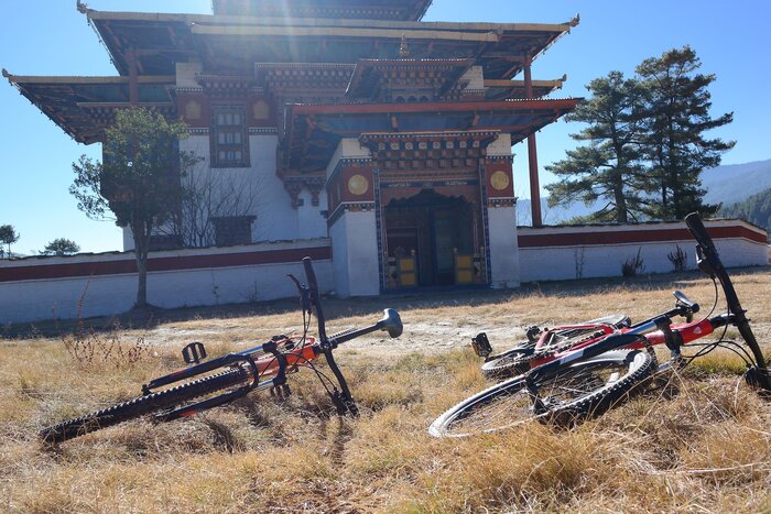 From Chumey to Jakar (partly cycling)