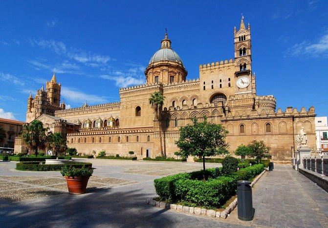 Guided Walking Tour of Palermo