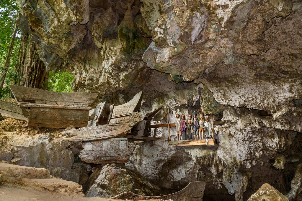 Explore the royal family tombs in Tana Toraja