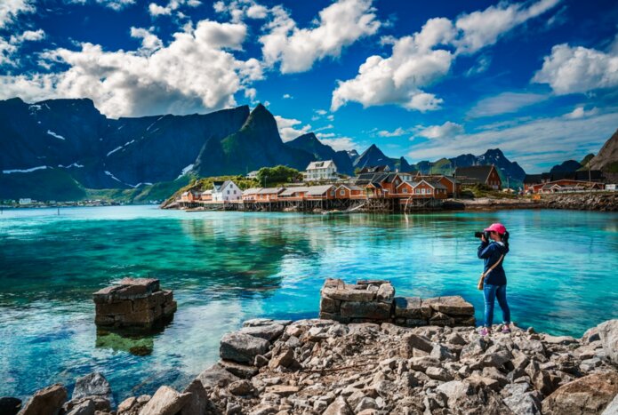 Self-Drive Exploration of Moskenesøya