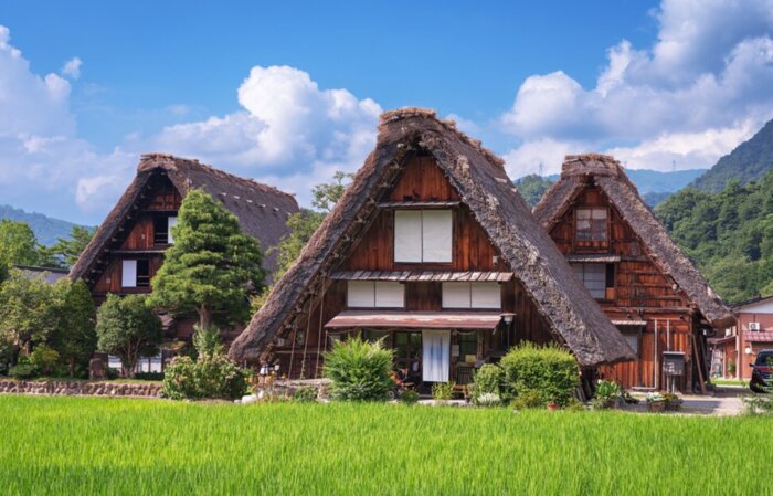 The public transportation from  Shirakawa-go to Takayama