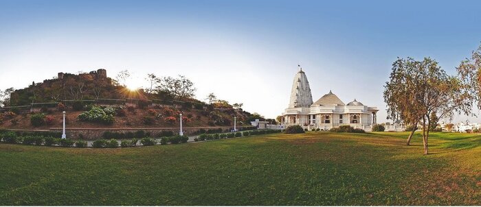 Prayer Ceremony in Birla Temple at Sunset & Local Market Visit