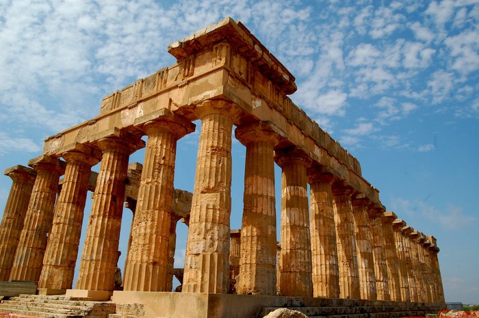 Private transfer from Palermo to Syracuse with stop at Valle dei Templi