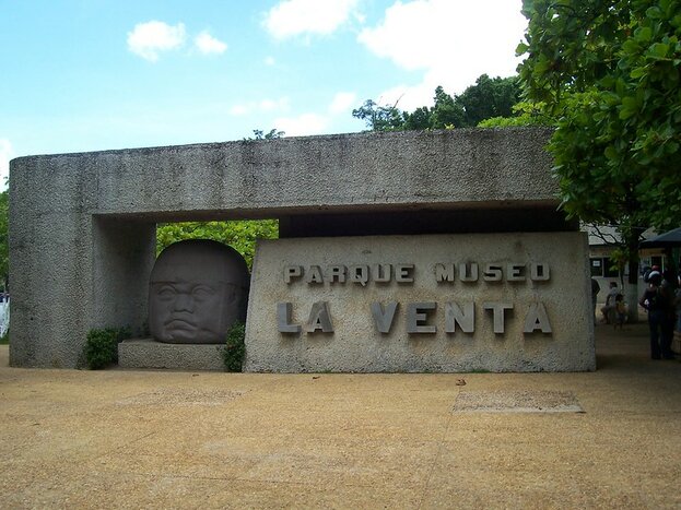Visit to Park Museum La venta 