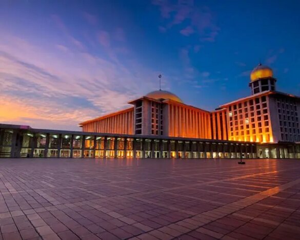 Jakarta Half-Day Highlights Tour 