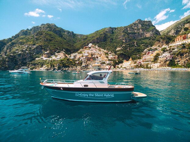 Private Capri Boat Tour and Blue Grotto